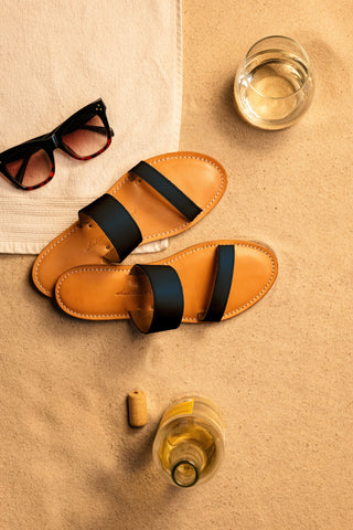 The Savannah in Black